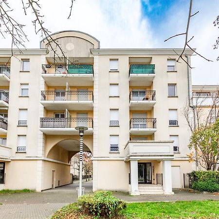 Mona, F2 Pour 4 Pers. - Fairytale Factory Apartment Bussy-Saint-Georges Ngoại thất bức ảnh